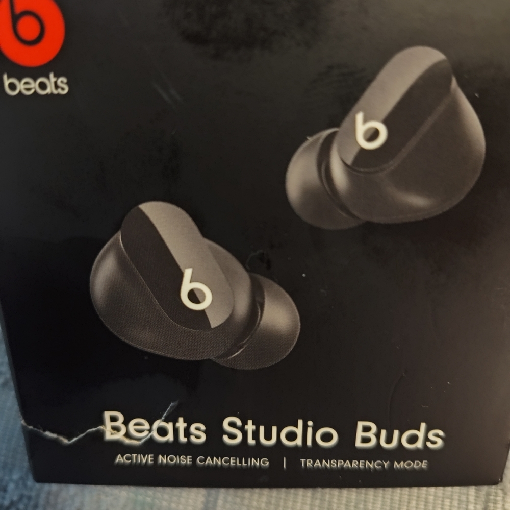 Beats earbuds - Picture 3 of 4